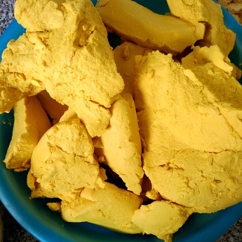 TINH BỘT NGHỆ SẺ NHÀ LÀM TỪ CỦ NGHỆ VÀNG QUÊ HƯƠNG 3