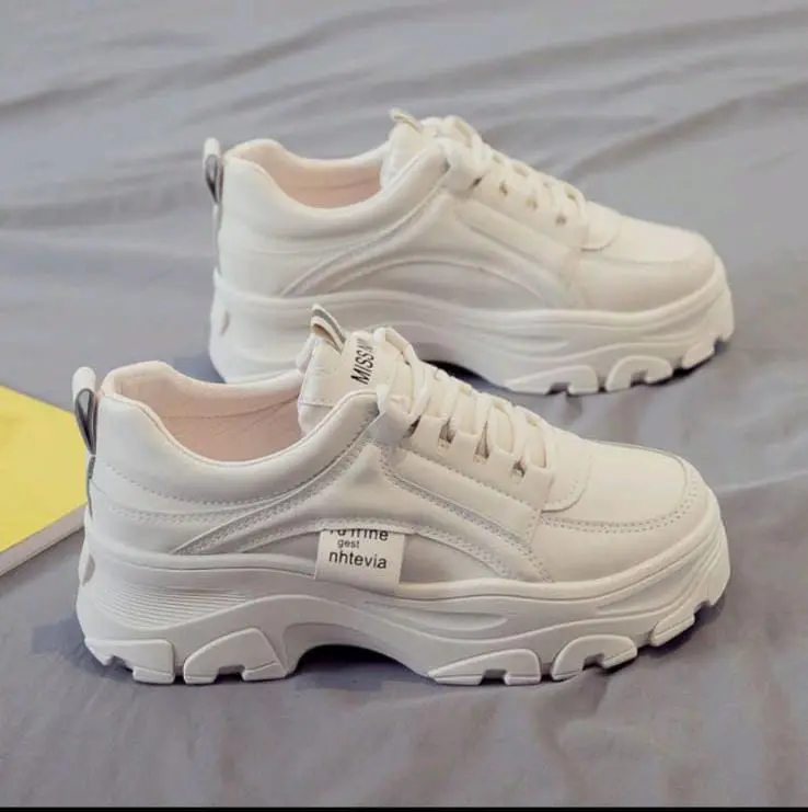 SEPATU SNEAKERS WANITA FASHION IMPORT KEREN STYLE KOREA TRENDY TERLARIS TERBARU 2023