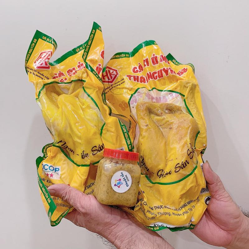 CHỈ GIAO MIỀN NAM Combo vip gồm 2 con gà ta ủ muối nguyên con tặng kèm 1 hủ nước chấm 200gr
