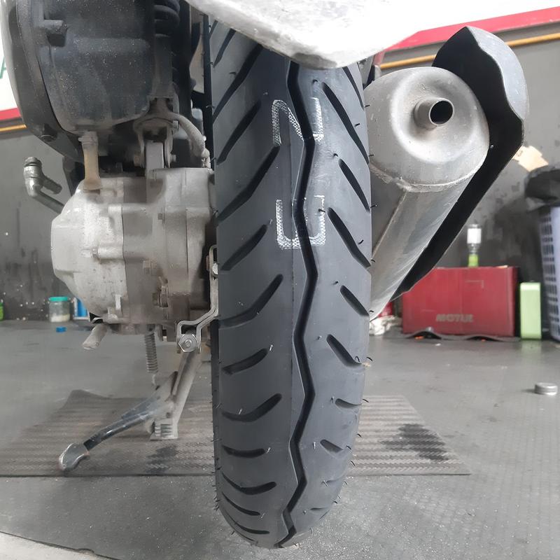 Vỏ Dunlop D115 size 14 inch (80/90-14) (90/90-14) cho xe tay ga