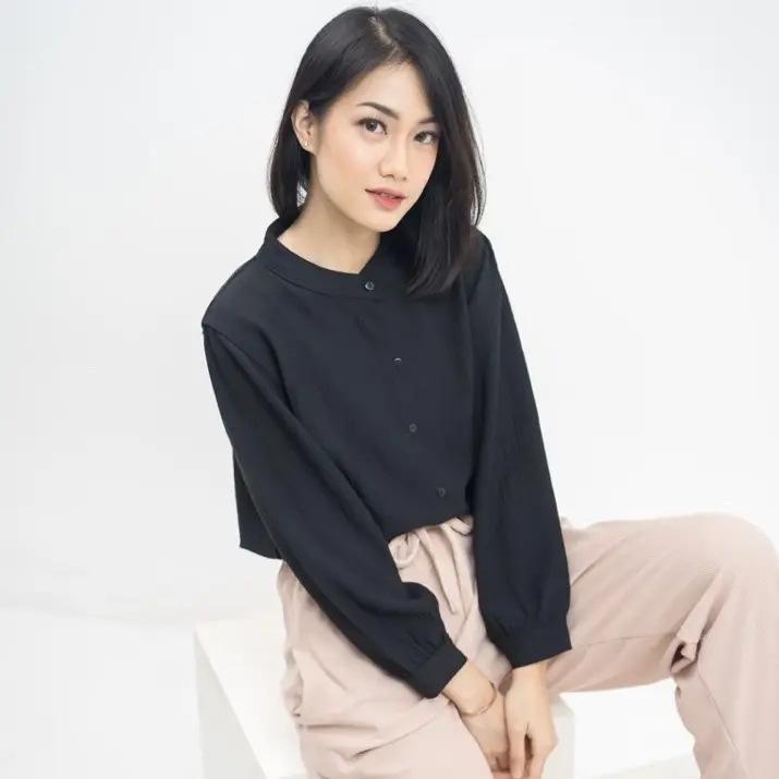 Kemeja Blouse River Oneck Airflow Bahan Crinkle Wanita 2