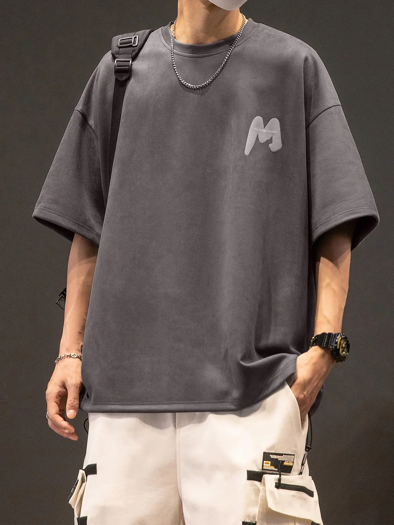 Men's Regular Fit Letter Print Round Neck Suede Graphic Tee, Summer Clothes Crew Neck Short Sleeve T-Shirt for Men, Fashion Casual Comfy Knitting Drippy Outfits Going Out Outfit for Summer
