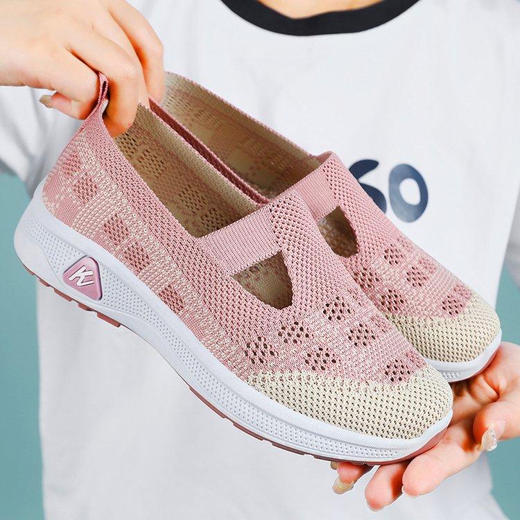 Product Introduction of Summer New Shoes Women's Breathable Comfortable Shoes Old Beijing Cloth Shoes Slip-on Mom Shoes Footwear Girl Walking Shoes Slipon Pedal Active Gal 15