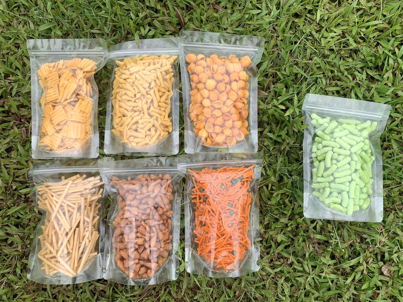 Combo 6 gói bim bim Tặng 1 - Đùi gà phô mai - Bim bim mái tôn -Ngó sen - Cá cay- Tăm đậu hà lan - Sò biển - tặng 1 bim bim đậu xanh nước dừa -Snack ăn vặt