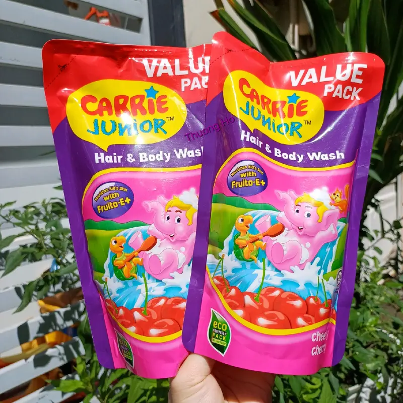 Bộ 2 túi sữa tắm gội (500gr x 2)cho bé từ 2 tuổi Carrie Junior hương Cheeky Cherry (HSD 2027) sữa tắm con voi 0