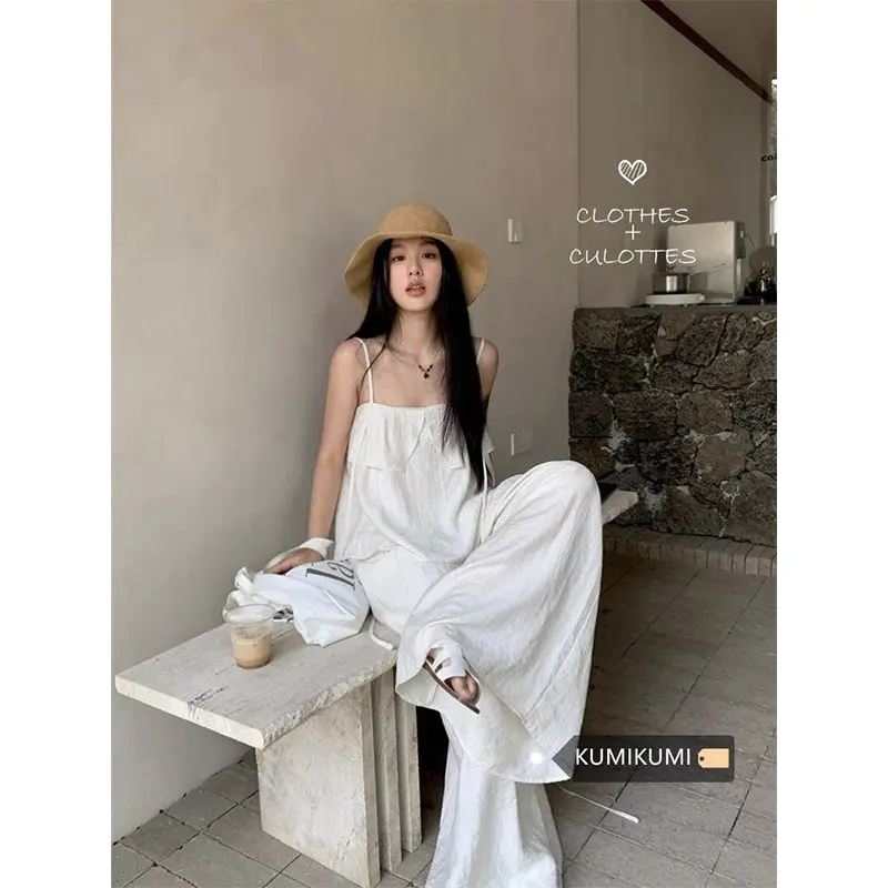 Áo Yếm Nữ, Áo Và Quần Culottes Đi Chơi Ống Rộng 2024, Bộ Hai Mảnh, Dáng Rộng Vừa Vặn, Thời Trang Mùa Hè, Thiết Kế Đẹp, Dành Cho Nữ