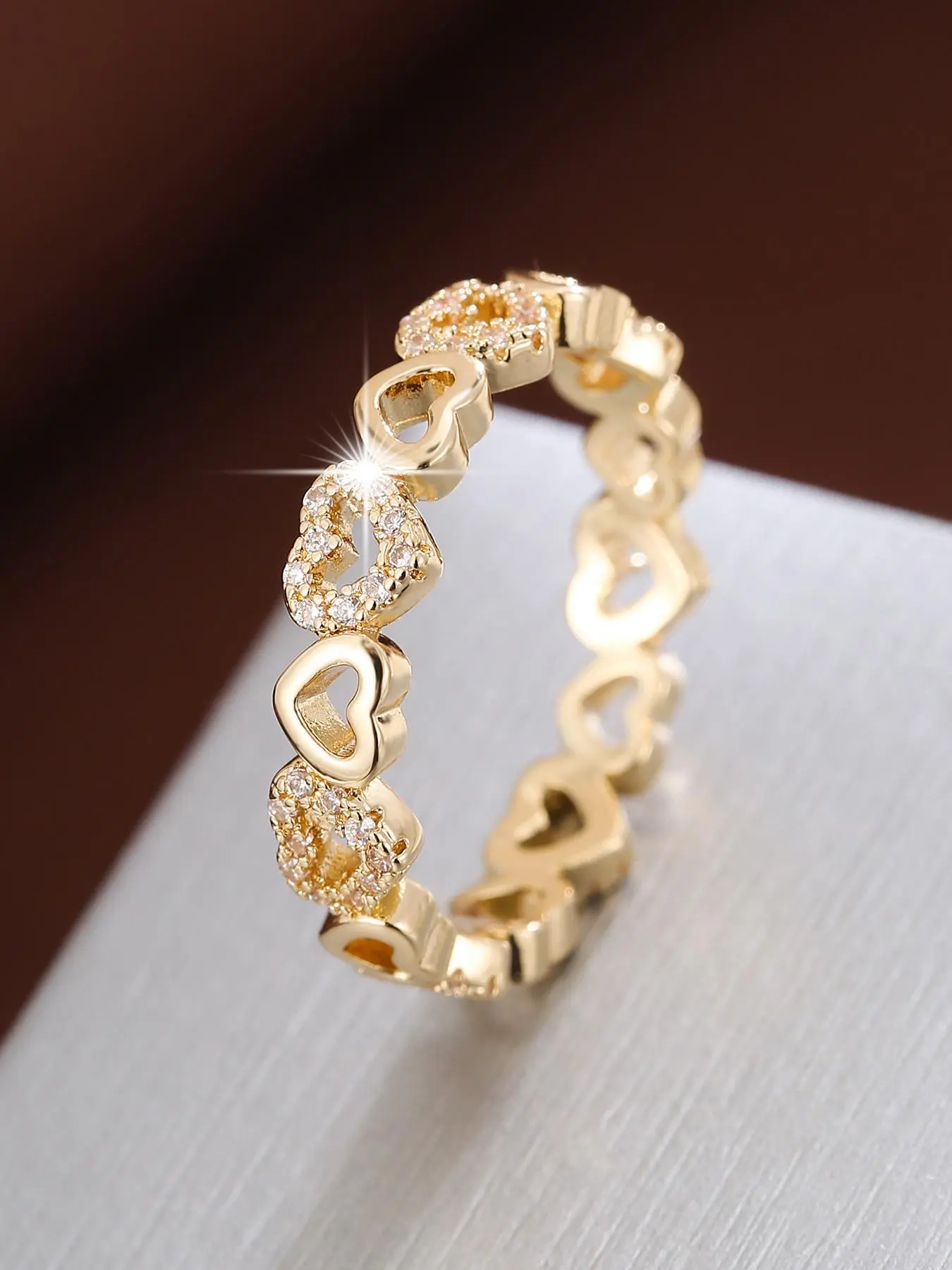 Elegant Hollow Out Heart Design Rhinestone Decorated Ring, Gifts for Her, Fashion Accessories for Women, Trendy All-match & Exquisite Jewelry for Birthday Gift, Valentine's Day Gift