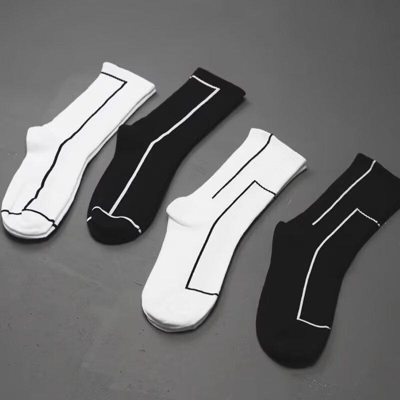 Product Introduction of Men Socks New Korean Style Male & Female Middle Tube Cotton Street Hip-Hop Sports Personalized Skate Stockings Casual Socks Fitness Running Basketball Men Antibacterial Sweat-Absorbent Socks 13