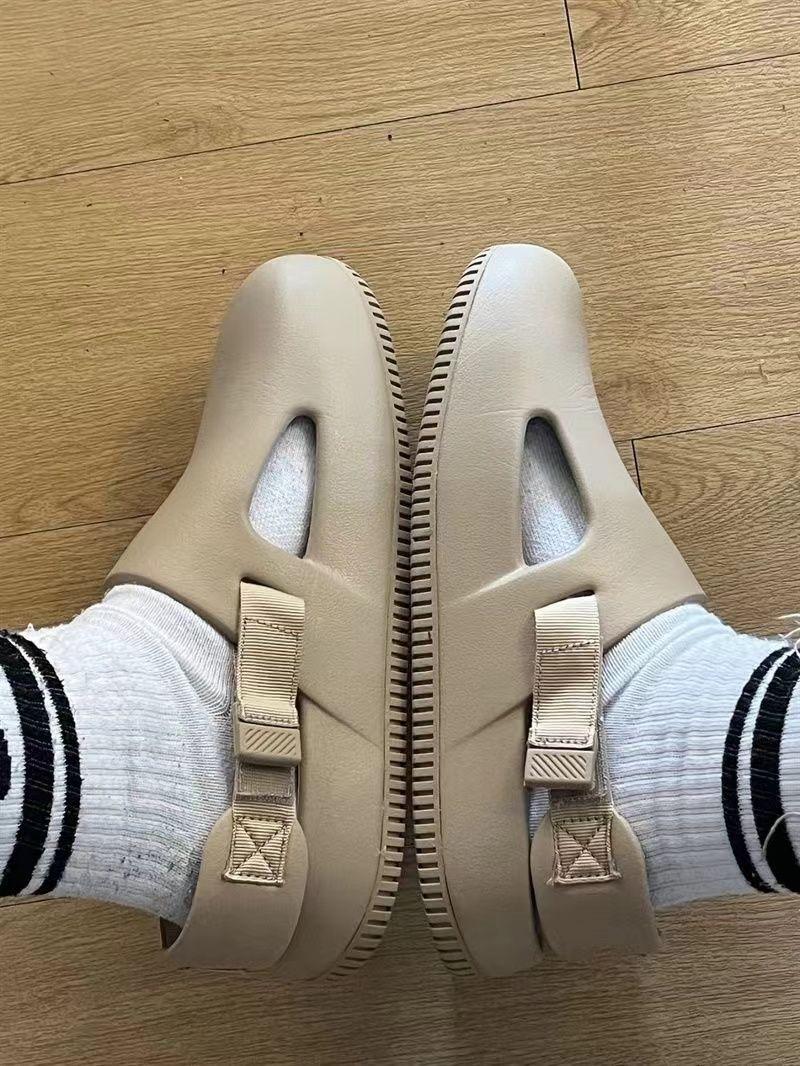 Product Introduction of Trendy Hot-Selling Slippers for Women Summer Lazy Men Sports Closed-Toe Sandals for Outdoor Use 8