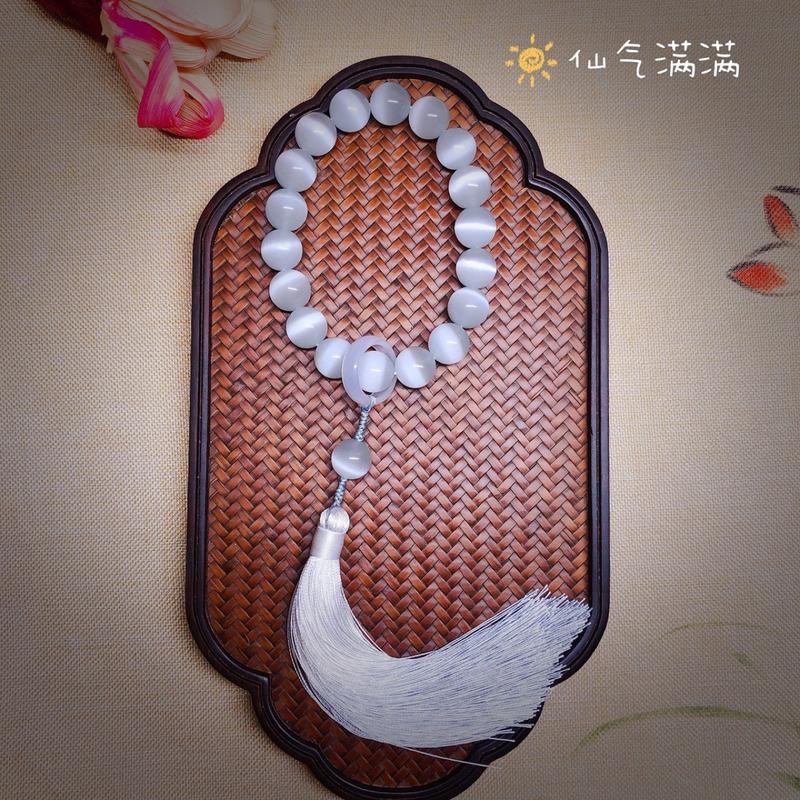 Product Introduction of Ancient Style White Moonlight - Cat's Eye Stone Handheld She Tai Cui Hanfu Tassel Hand Spinner Ancient Style Cultural Play Soft Bracelet for Men 7