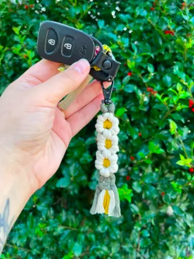 Cute Macrame Flower Keychain Daisy