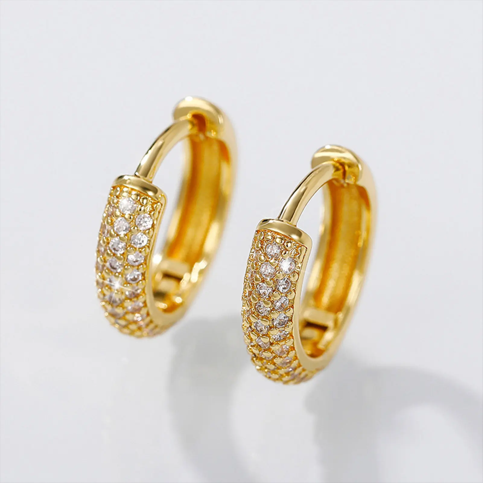 Anting-anting Gelung untuk Wanita, Anting-anting Bulatan Kecil, Fesyen, Serba guna, Aksesori Telinga Wanita, Barang Kemas Ringkas, BREEZES Earrings