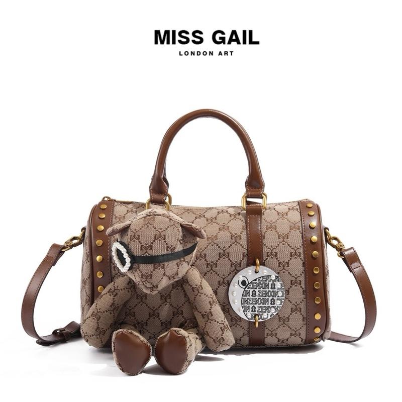 MG6581-1. Túi xách nữ MISS GAIL Store HongKong cao cấp thiết kế kèm gấu Teddy độc đáo cực chất phong cách trẻ trung cá tính xách tay đeo chéo.