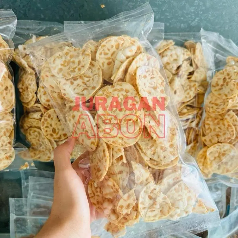 Keripik Tempe Kedelai Kemasan 200 Gram 400 Gram 800 GramTempe Bulat Sagu Super Krispi Asin Gurih Asli Khas Cilacap Crispy 0