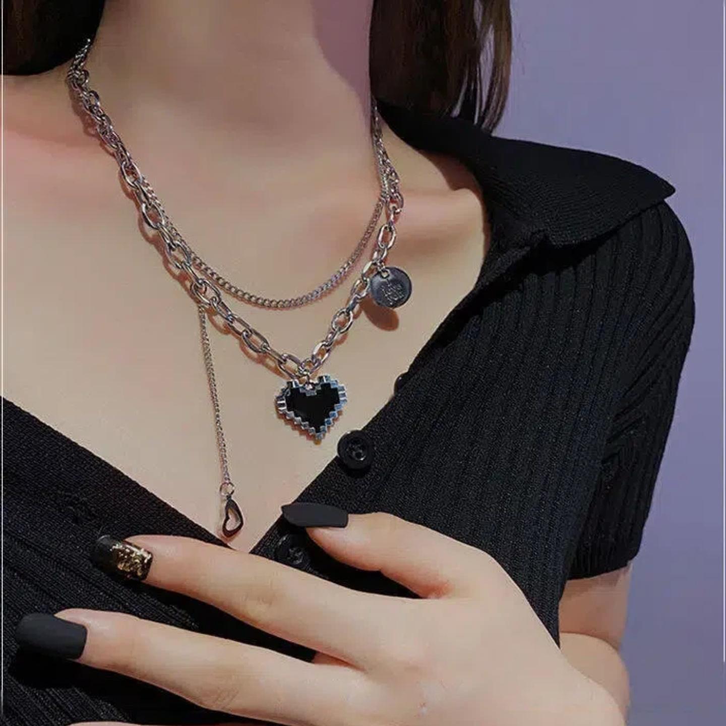 Kalung Titanium Pria Anti Karat Retro Liontin Cinta Kalung Titanium Wanita Y2K Korea Hip Hop Multi-layer Fashion Aksesoris kalung  love  titanium kalung  y2k  girl