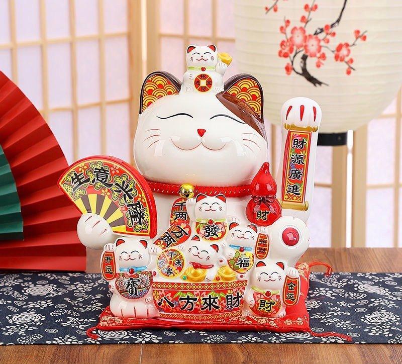 Mèo Thần Tài Vẫy Tay 29cm Mèo Maneki Neko Nhật Bản Gốm Sứ Cao Cấp Kèm Gối Và Sạc Decor Phòng, Trang Trí Nhà Cửa 2