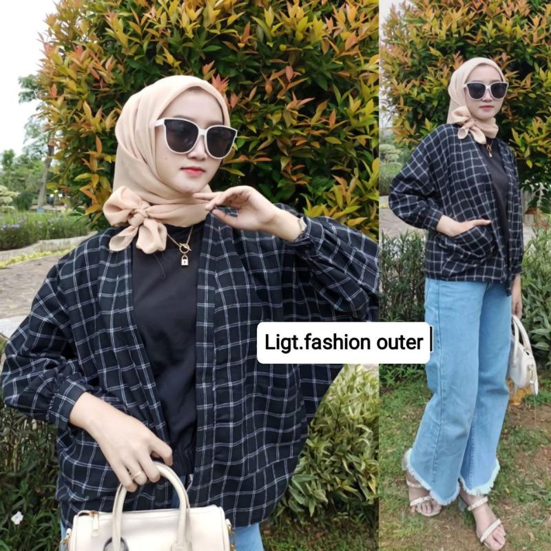 Product Introduction of Outer Balon Flanel Outer Ballon Grid Oversize Cardigan 2