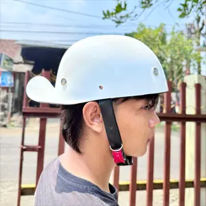 Helm Chip Snapback Retro Kustom