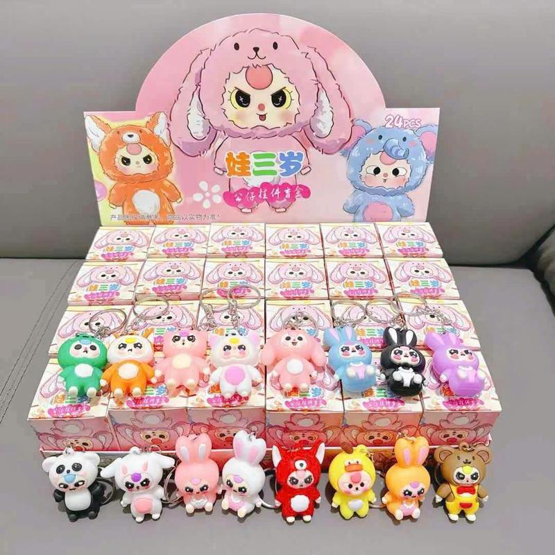 Hộp mù 24 chiếc móc khóa 12 con giáp mini baby three dễ thương - sản phẩm nữ - Women Nhung