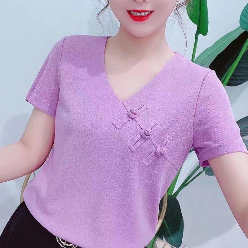 Product Introduction of Áo Thun ngắn Tay Dành Cho Nữ, Dáng Rộng Vừa Vặn, Phong Cách Trung Quốc Cổ Điển, Tay Lửng Cổ Chữ V Có Cúc, Áo Ngoại Cỡ Mùa Hè 2025 Hàng Mới Về 6
