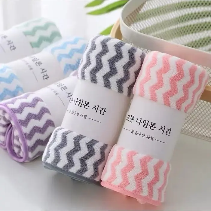￼Khăn mặt lông cừu xuất Hàn vân kẻ sọc 30x50cm 4