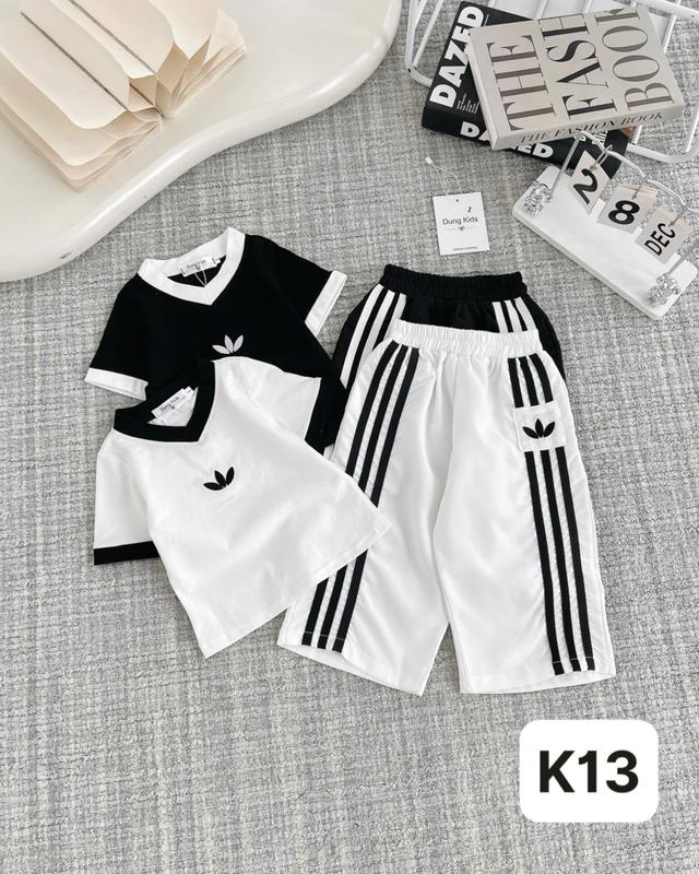 Dung Kids 05 - K13 Set Bộ Thể Thao Sọc 3 Viền Áo cổ tim Quần xuông cá tính cho bé gái