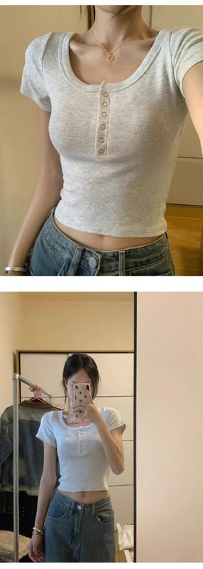 Product Introduction of New Style Small Tight Hot Girl Collarbone Shoulder Short Sleeve Shirt Women's Summer Breasted Design Sense Midriff-Baring Top Trendy 4