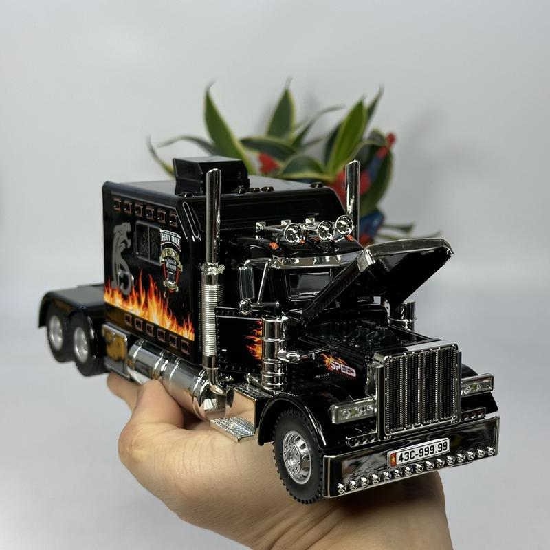 Mô hình xe đầu kéo Mỹ hạng nặng tỷ lệ 1:24 bằng kim loại có đèn và chạy cót Tặng biển số VIP