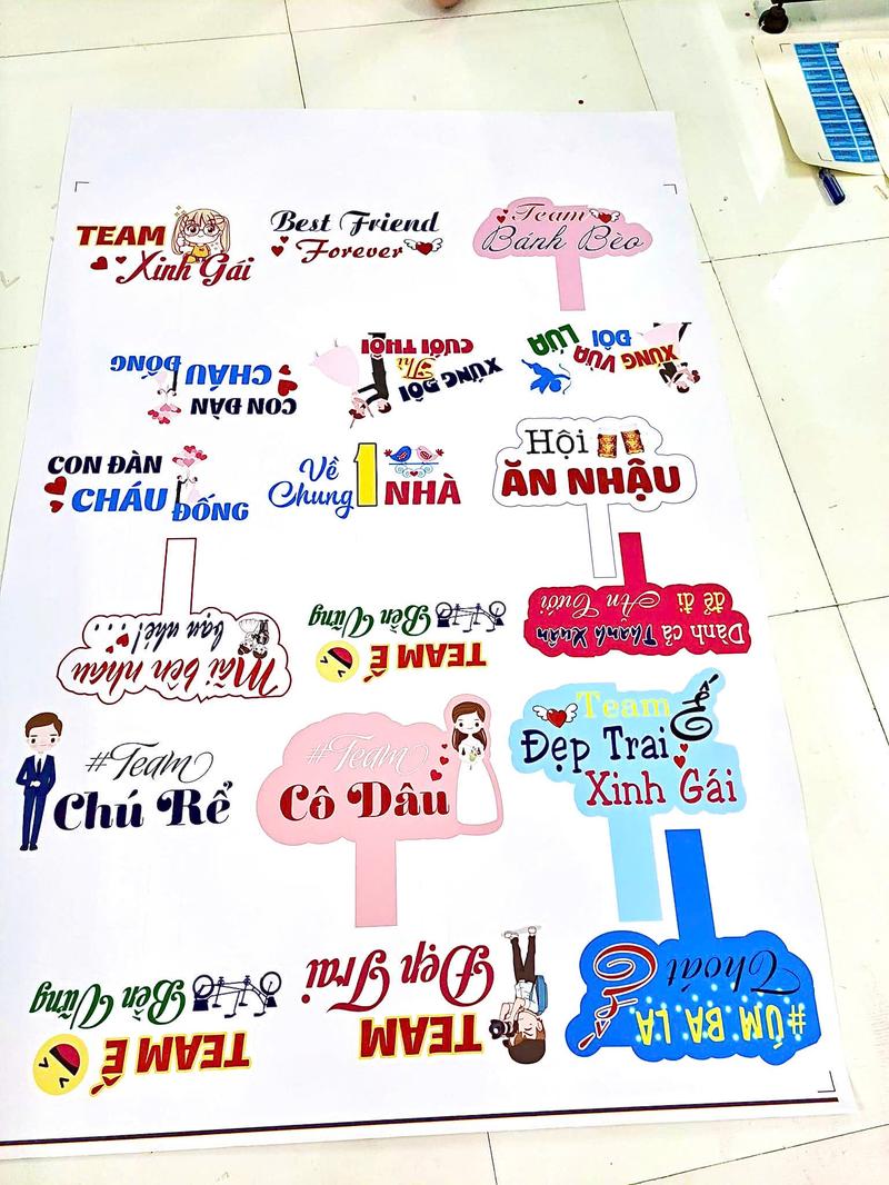 Product Introduction of Hastag dùng trong đám tiệc cưới hỏi, sinh nhật, hastag cầm tay, chất liệu formex dày 5mm, KT 20x30cm dày dặn tay cần chắc chắn, xưởng In Phát Tín 10