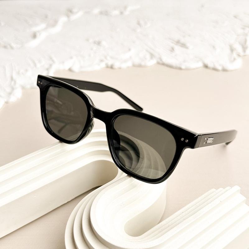 [ Mã Evan ] Kính Thời Trang Unisex Chống Tia UV400 , Mẫu Hot Trend Trong BST GM , Thiết Kế Siêu Đẹp Phụ Hợp Mọi Khuôn Mặt , Có Thể Thay Tròng Làm Cận , Tặng Kèm Hộp Kính Và Khăn Lau Cao Cấp Mắt Kính Chống Nắng