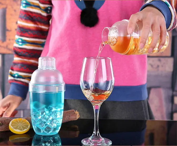 Bình lắc pha chế Shaker Cocktail nhựa vạch chia in đậm dùng cho Pha chế
