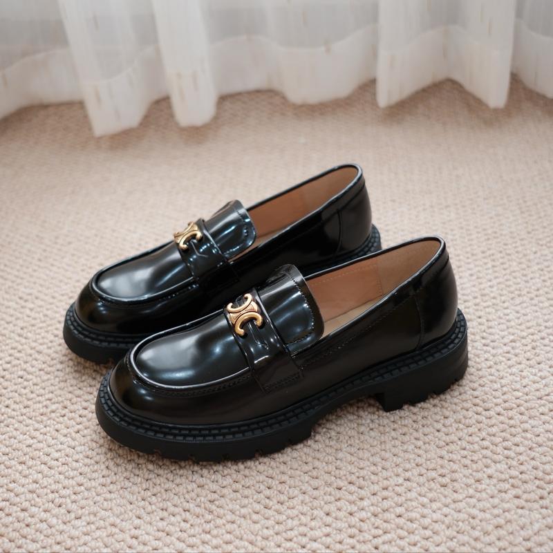 Giày nữ Oxford da bóng đính khuy cao 4,5cm [Wood Shoes]