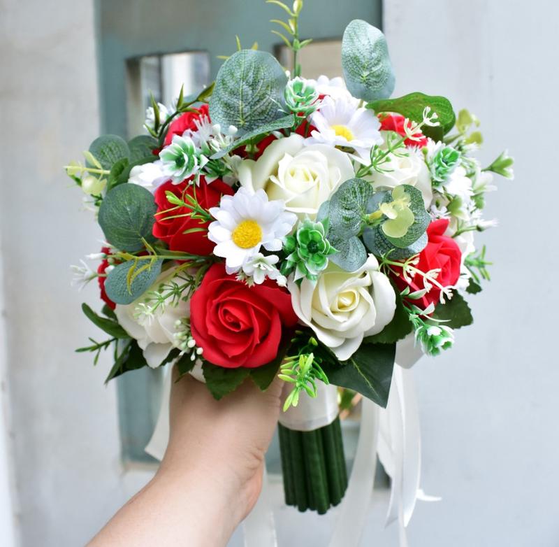 Bó hoa cưới tặng hoa cài áo chú rể, hoa cầm tay cô dâu bằng hoa hồng sáp thơm, hoa baby khô, hoa hướng dương sáp cho đám cưới thêm trọn vẹn Decor Phòng Trang Trí Nhà Treo Tường Phòng Khách Hoa Sen