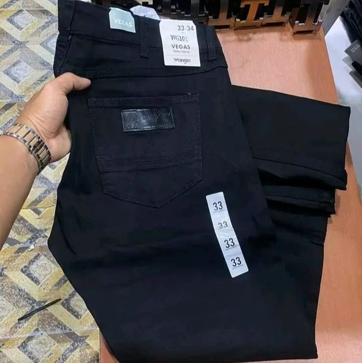 Celana Jeans Wr4ngl3r Slimfit Pria Hitam Pekat-Celana Panjang Melar Size 27-34-Celana Street Pria High Quality