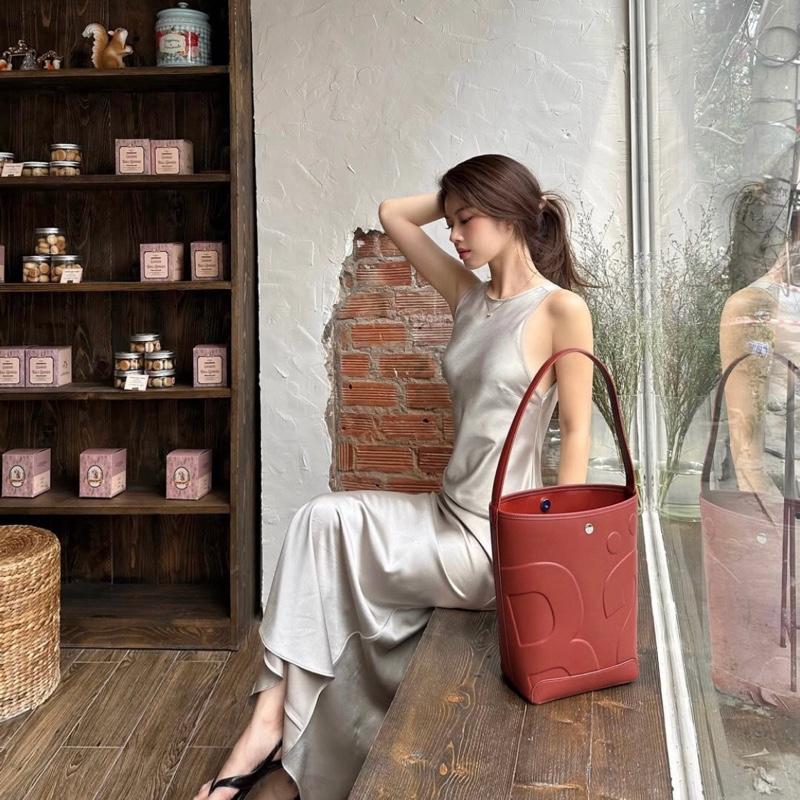 Morri Dress - Váy Lụa 1 Lớp Cổ Viền Không Mút Ngực