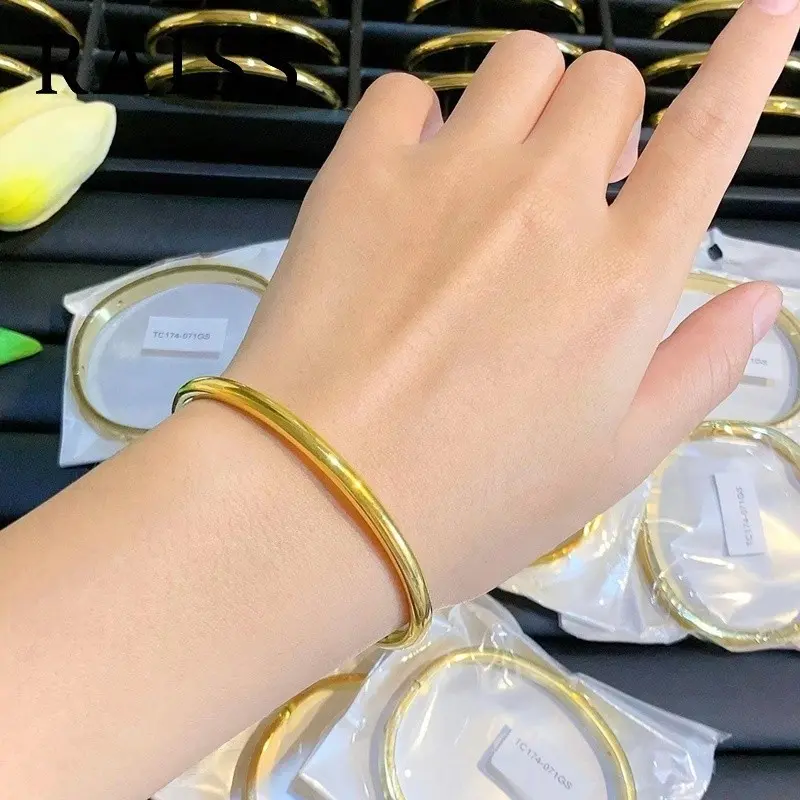 Vòng Tay Mạ Vàng, Vòng Tay Titan Không Gỉ, Thiết Kế Trơn Sáng Bóng, Đơn Giản Và Thanh Lịch, Dành Cho Nữ 3