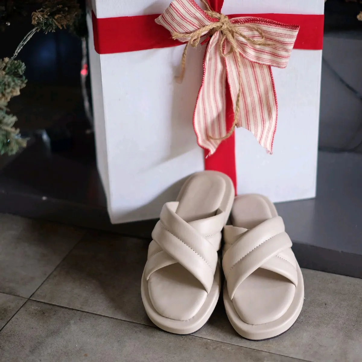 Sandal Wanita Big Size Jumbo Size Silang 2 Request Kaki Gemuk Panjang Pendek Coklat Black Sendal Hitam flat leticia