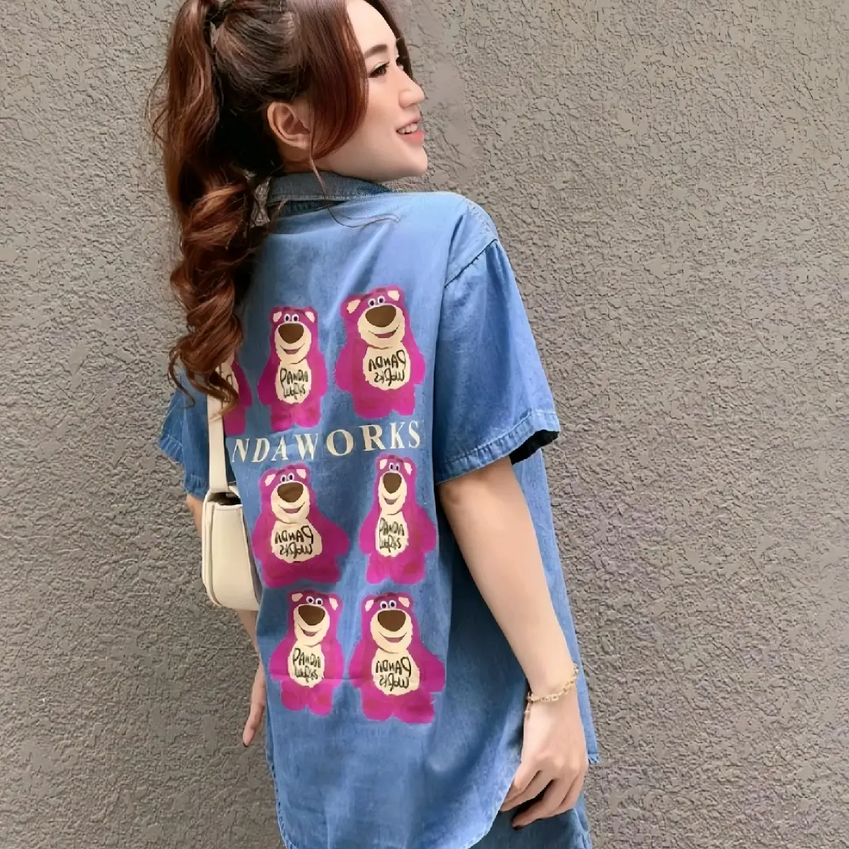 sét jeans bộ gấu hồng in trước sau quần đùi tay ngắn.