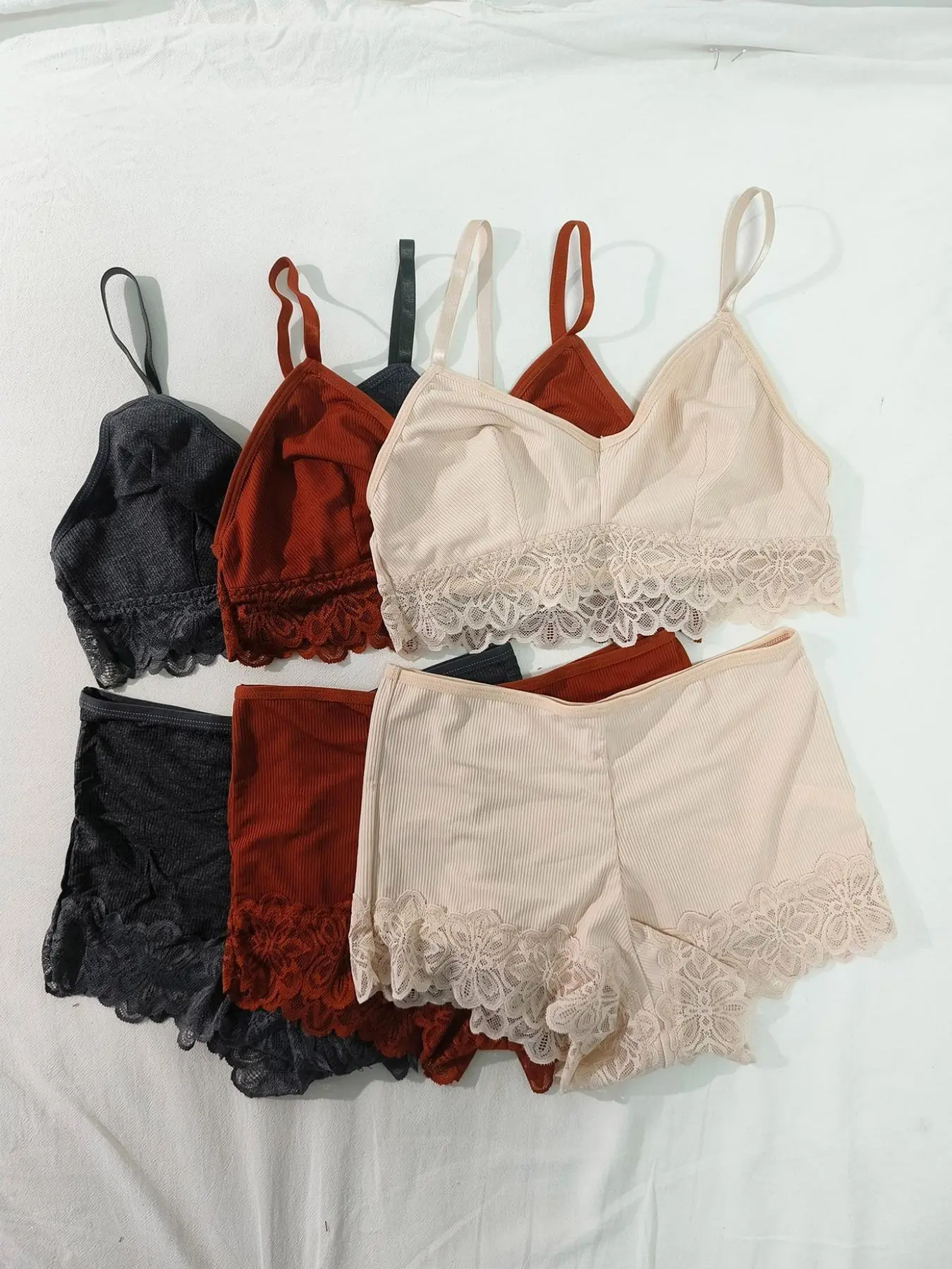 Two-Piece Set Women's Contrast Lace Wireless Bra & High Waist Panty Underwear Set, Elegant Adjustable Strap Bra & Panty, Lingerie Set for Women