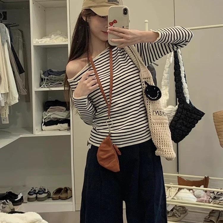  Áo KẺ SỌC tay dài lệch vai phong cách hàn *MS030* 