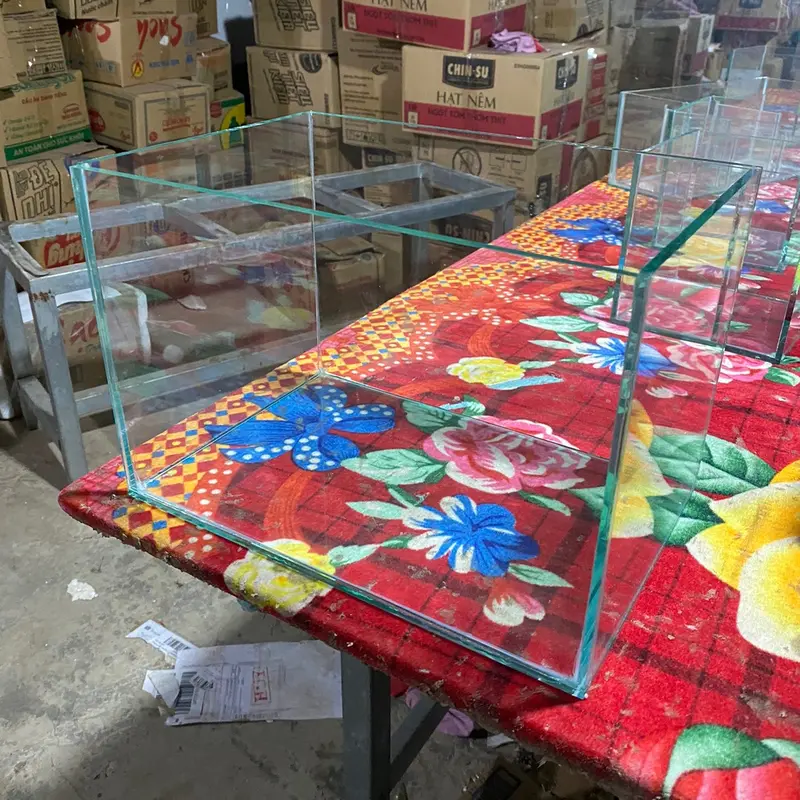 Bể cá 30x20x20 kính trắng 5li 0