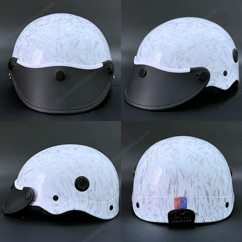 Mũ bảo hiểm Carbon, vân nhúng cao cấp phù hợp cho nam và nữ. Nón bảo hiểm có phủ sơn chống mài mòn. Bảo hành 1 Năm