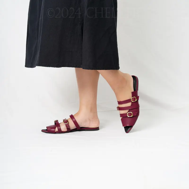 CHELLTIC Sandal Wanita Slip On Mules Hak Datar Kekinian Terbaru |Sendal Strap Tali Gesper Cewek Korea |Women Sandal Flat /Selop Perempuan Remaja |Sndal Flip Flop Tersedia Size 37-40 COD 8