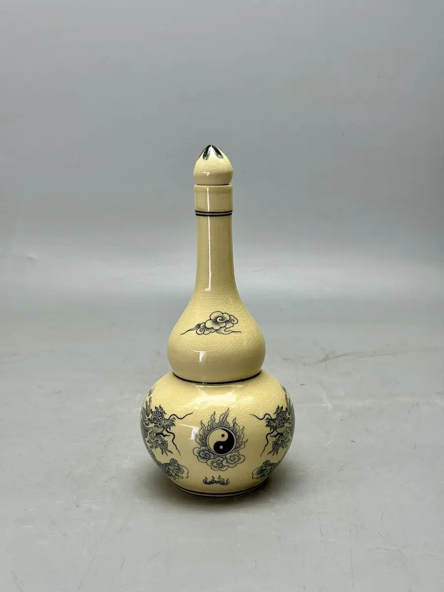 Nậm Đựng Rượu Hoạ Tiết Rồng Gốm Chu Đậu Truyền Thống