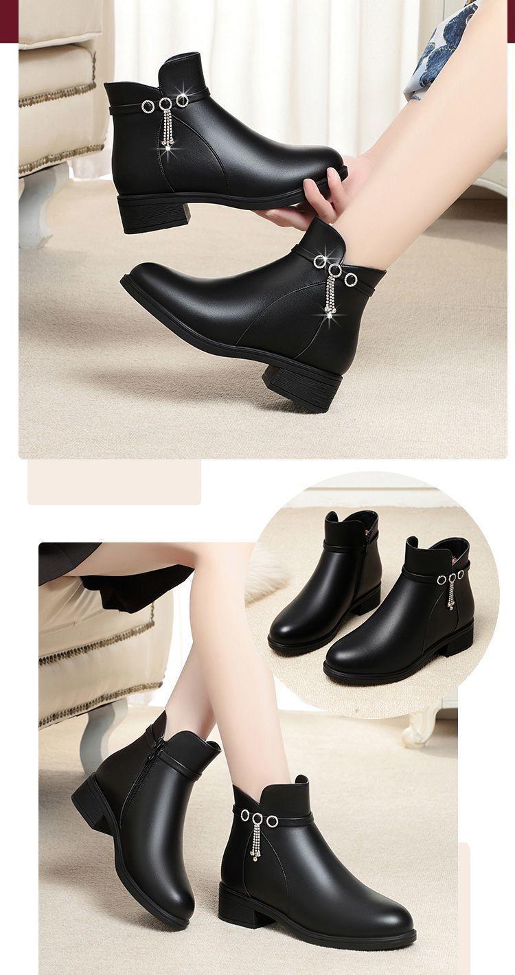 Product Introduction of Giày Cao gót, Da Thật, Bốt Ngắn, Gót Chunky, Đế Dày, Lót Lông Cừu, Ấm Áp, Thích Hợp Cho Phụ Nữ Và Phụ Nữ Cho Mùa Thu 2024, Bốt Bông Cho Mẹ 1