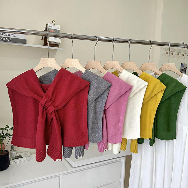 Product Introduction of Khăn Quàng Choàng, Trang Phục Nữ, Hàng Mới Về Năm 2025, Sọc Dệt Kim, Nhỏ Và Mỏng, Thích Hợp Cho Mùa Xuân Và Mùa Thu, Cao Cấp, Có Thể Dùng Làm Áo Len Phù Hợp, Áo Khoác, Khăn Quàng Cổ 0