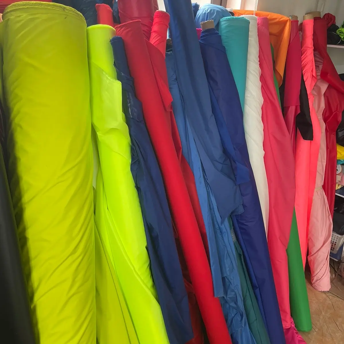 Vải Khâu (dán ) DIỀU khổ : 1 mét dài và 1,5m rộng . ( số lượng = số mét ) ví dụ : x3 mét được dài 3 mét - rộng 1m5