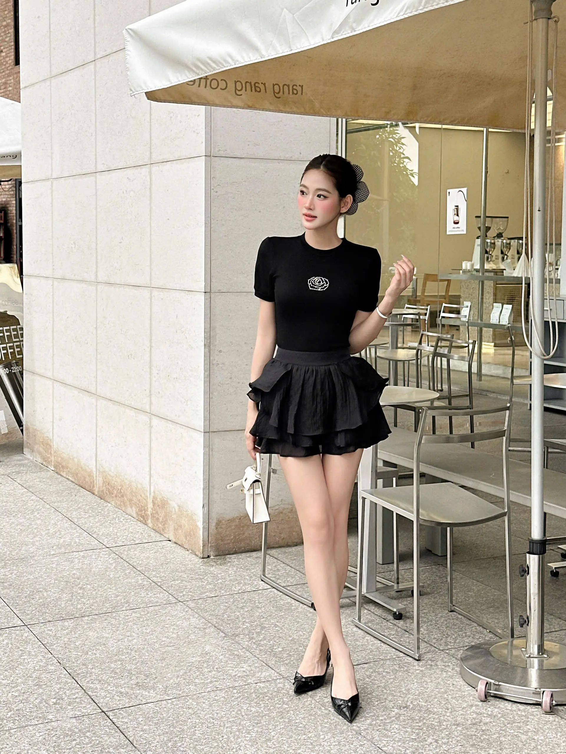 Chân váy ngắn tầng ren COCOBEBE TIDI SKIRT