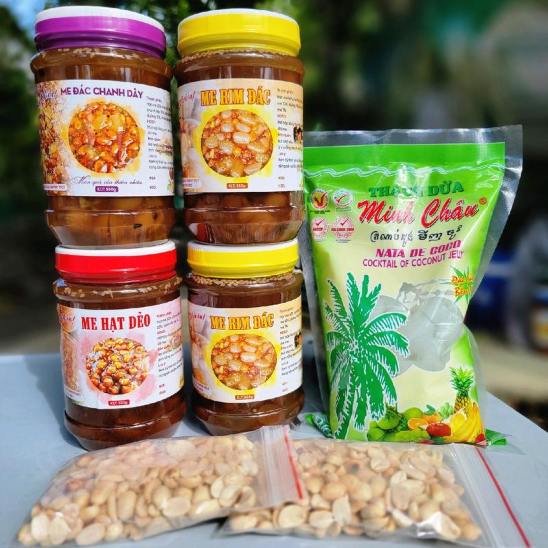 Combo 4 hủ 2,2kg - hủ 550gr ( Me dừa nước, Me dừa nước mít, Me đác, Me Đác Mít, Me dẻo, Me đác chanh dây) vị chua ngọt [ Tặng túi thạch dừa 500gr] kèm 2 gói đậu phộng rang nhà Ăn Vặt 2