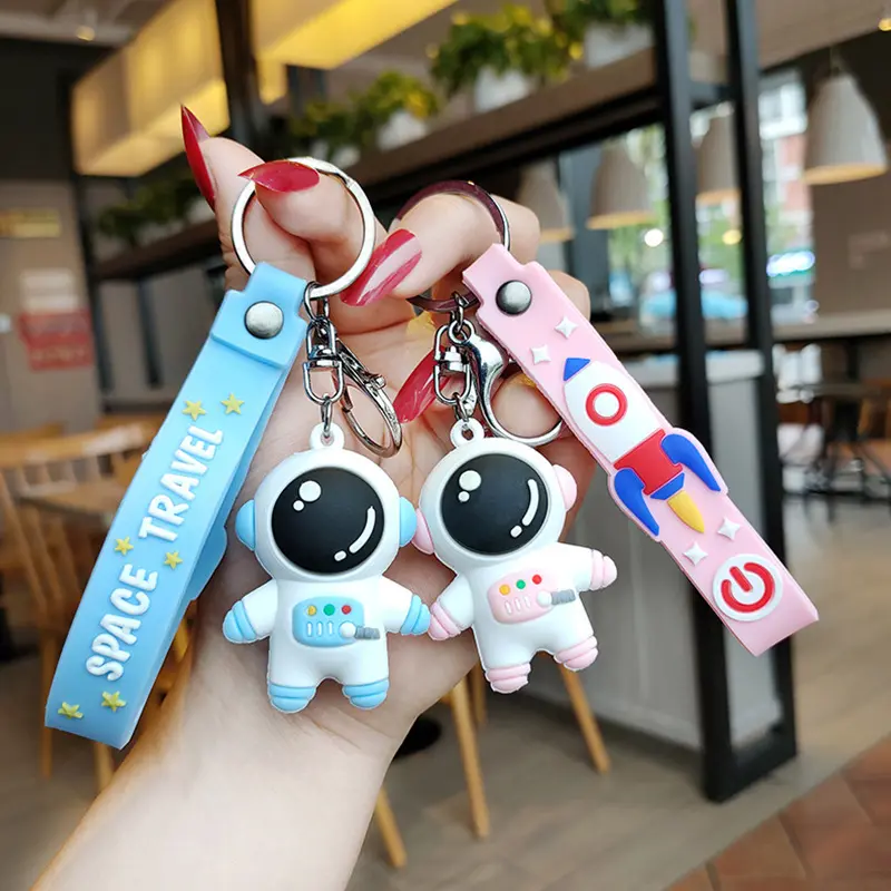 Mặt Dây Chuyền Móc Chìa Khóa Búp Bê Phi Hành Gia Cặp Đôi Bằng Silicon, Thiết Kế Hoạt Hình, Sáng Tạo Và Dễ Thương, Thích Hợp Làm Ba Lô, Đồ Trang Trí Nhỏ Ý Tưởng Quà Tặng Sáng Tạo Móc Khoá Móc Chìa Khoá Women Nữ Titan